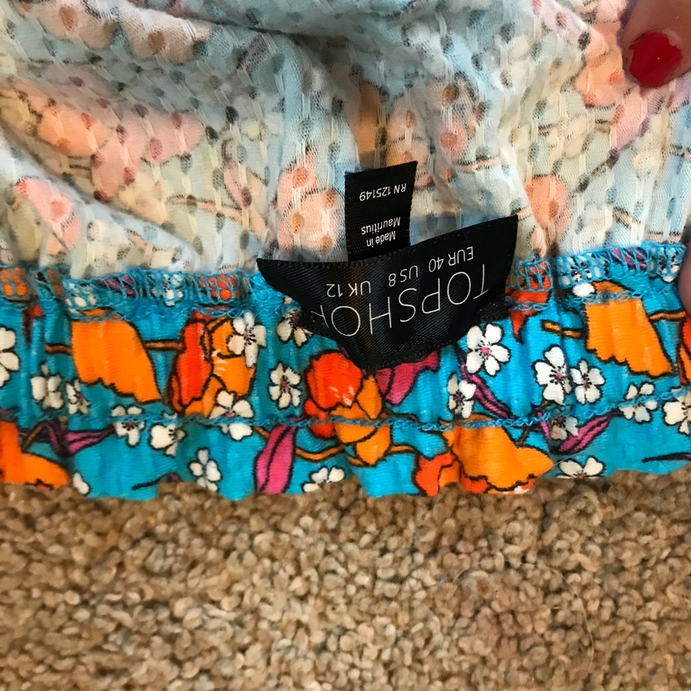 BRAND NEW topshop off the shoulder floral crop
